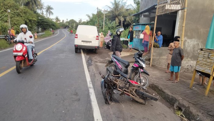 Kecelakaan maut melibatkan mobil dan motor terjadi di Jalan Poros Desa Balangloe Tarowang, Kecamatan Tarowang, Kabupaten Jeneponto.  Dokumen istimewa