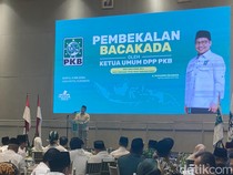 Beri Arahan ke Bakal Cakada, Cak Imin Bicara RI Hadapi 3 Krisis