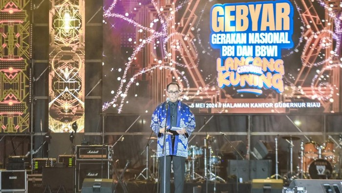 Menhub Budi Karya di acara  Gebyar BBI, BBWI dan Lancang Kuning Carnival