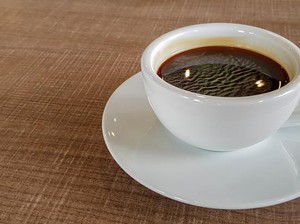 Minum Kopi Campur Cangkang Telur Turunkan Kadar Asamnya, Benarkah?
