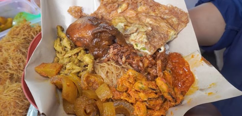 5 Nasi Uduk yang Laris Diantre Gegara Dicicipi YouTuber