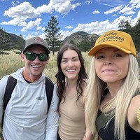 Hubungan kontroversial mereka memancing kemarahan dan orang-orang yang taat beragama menilai bahwa ketiganya melakukan dosa besar. Foto: Dok. Instagram/@campthrouple