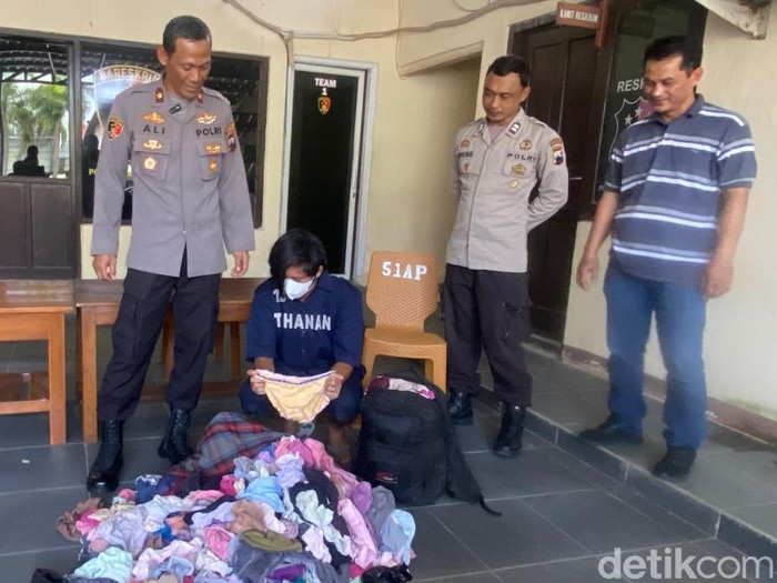Foto jumpa pers kasus pencurian celana dalam wanita di  Banyumanik Semarang.