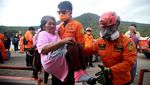 Ribuan Warga Terdampak Erupsi Gunung Ruang Dievakuasi