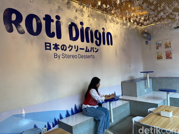 Roti Dingin Roti Dingin di Bandung
