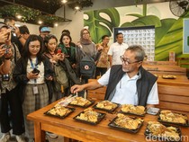 Sambil Makan Mie Gacoan, Zulhas Dorong Eko Patrio-Bima Arya Maju Pilkada