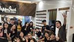 Serunya Kulineran Sherry Jolieca, Teman Dekat Kris Hatta