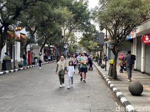 Ternyata..., Senyaman Itu Saat Jalan Braga Bebas Kendaraan