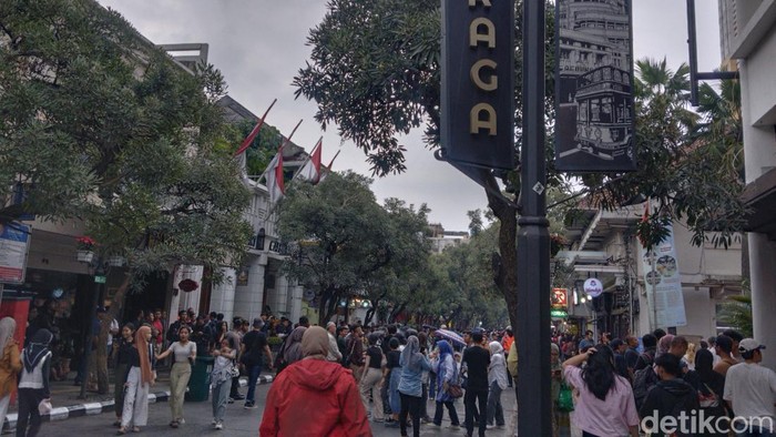 Suasana di Braga Free Vehicle pada sore hari