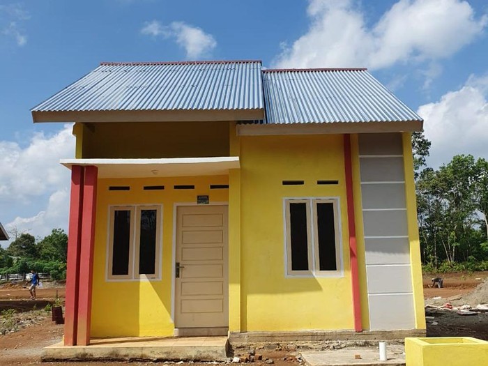 Tampilan depan rumah di Pesona Keli Kesik.