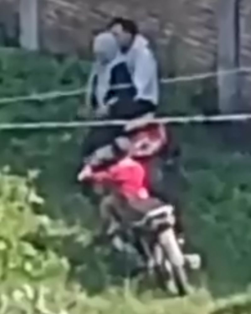 Video sepasang mesum depan anak kecil di Probolinggo