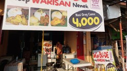 Murah Banget! Di Warung Cirebon Ini Ada Paket Nasi Rp 4 Ribu
