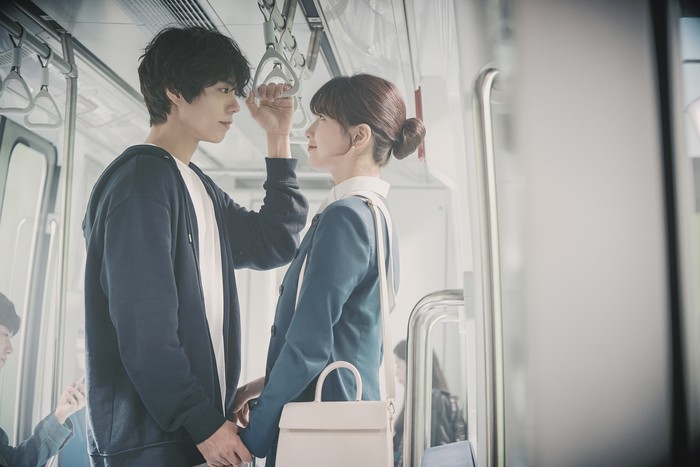 Film Wonderland dibintangi Suzy, Park Bo Gum, Choi Woo Sik, Jung Yu Mi, dan Tang Wei akan tayang musim panas 2024.