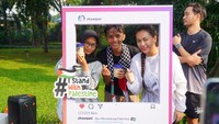 Zita kemudian mengajak seluruh kader PAN menyuarakan dukungan ke Palestina. Mereka kemudian berjalan di sekitar lokasi CFD untuk melakukan hal yang sama. Zita mengatakan pembagian minuman dan barang tersebut sebagai bentuk dukungan kepada masyarakat Palestina. 