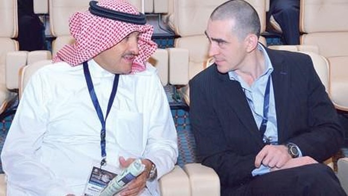 Astronaut Rusia dalam kunjungannya ke Prince Salman Science Oasis (PSSO), 10 November 2012.