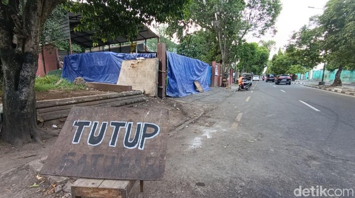 Depo sampah Mandala Krida Jogja tutup dan tidak melayani pembuangan sampah dari warga. Foto diunggah Minggu (5/5/2024).