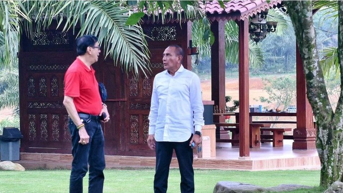 Edy Rahmayadi bertemu dengan Yasonna Laoly (Dok. Instagram @edy_rahmayadi)