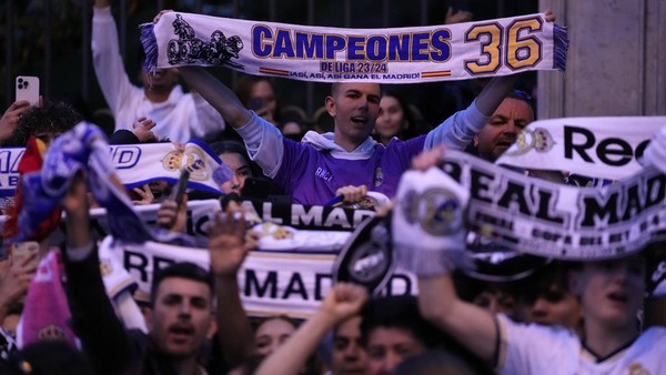 Euforia Suporter Real Madrid Rayakan Juara LaLiga