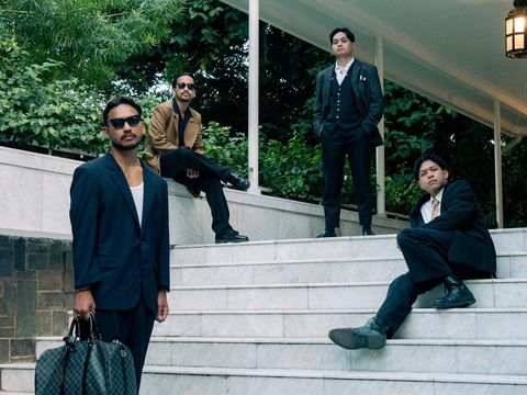 Foto .Feast buat single Konsekuens.