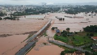Pemerintah negara bagian paling selatan Brazil mengumumkan keadaan darurat untuk menangani situasi dramatis ini. Jeff Botega/Agencia RBS via REUTERS