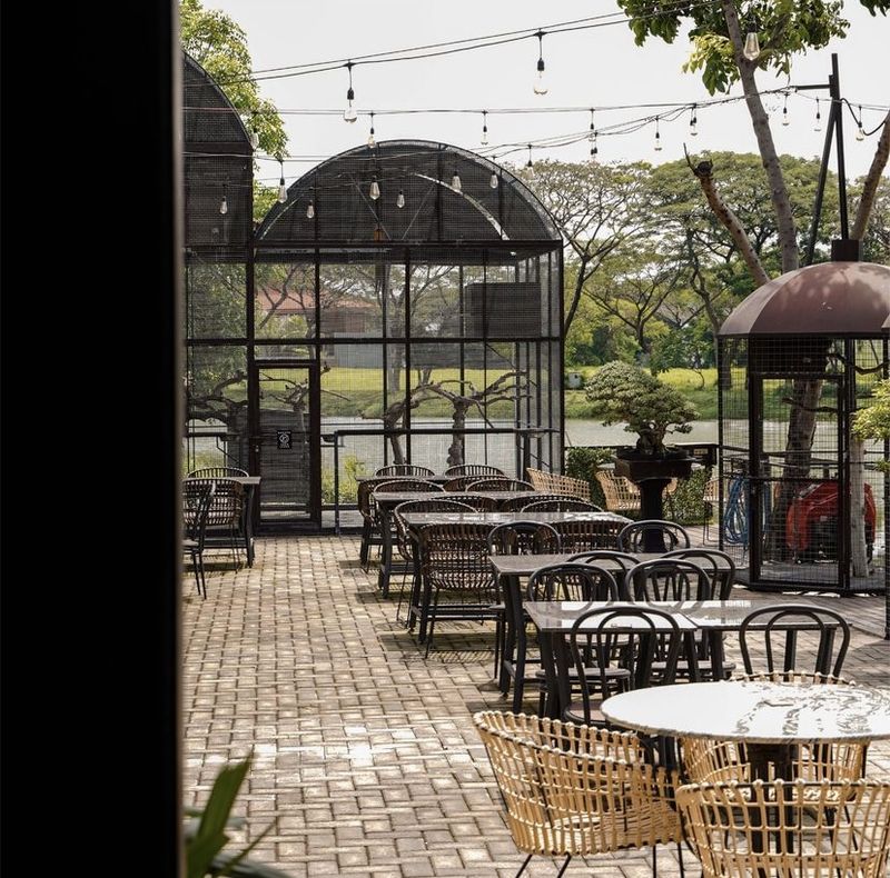 Kafe estetik di Surabaya