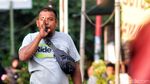 Potret Pasar Ekstrem Surabaya yang Dekat Rel Kereta Api