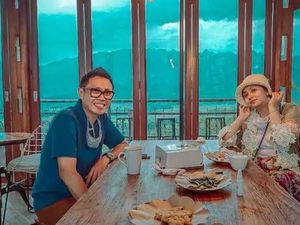 Momen Eko Patrio Makan di Warung Kaki Lima hingga Resto Bintang Lima
