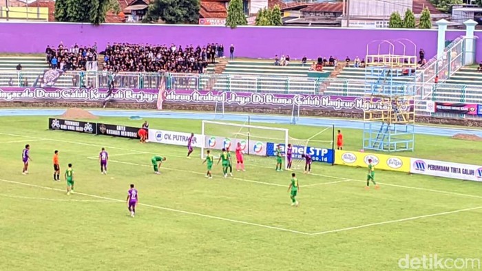 Pertandingan PSGC Ciamis vs Labura Hebat FC di Stadion Galuh Ciamis, Minggu (5/5/2024) sore.
