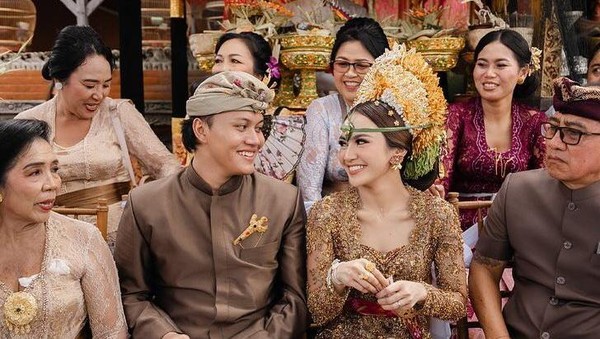 Saat Rizky Febian dan Mahalini Kenakan Pakaian Adat Bali di Prosesi Jelang Nikah