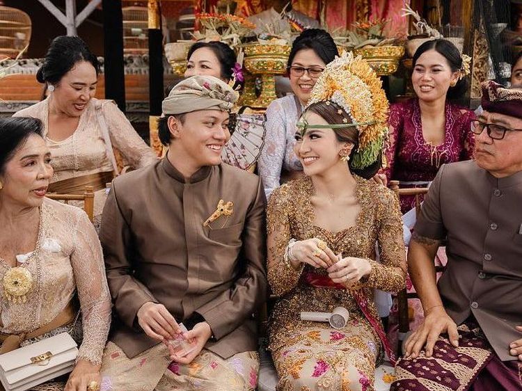 Saat Rizky Febian dan Mahalini Kenakan Pakaian Adat Bali di Prosesi Jelang Nikah