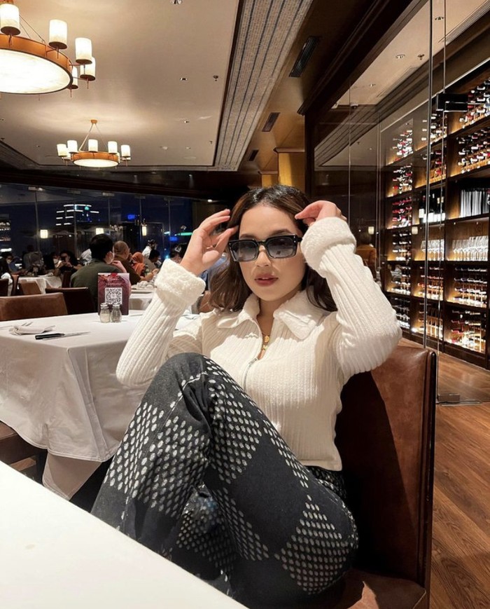 Putri Anjani Jarwo Putri Anjani Jarwo