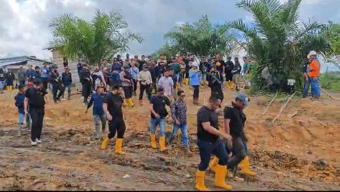 Situasi di PT GPU memanas diduga terjadi penghalangan kegiatan pertambangan.