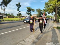 Prabowo Menang Pilpres, 3 Pria Gunungkidul Penuhi Nazar Jalan Kaki ke Jakarta