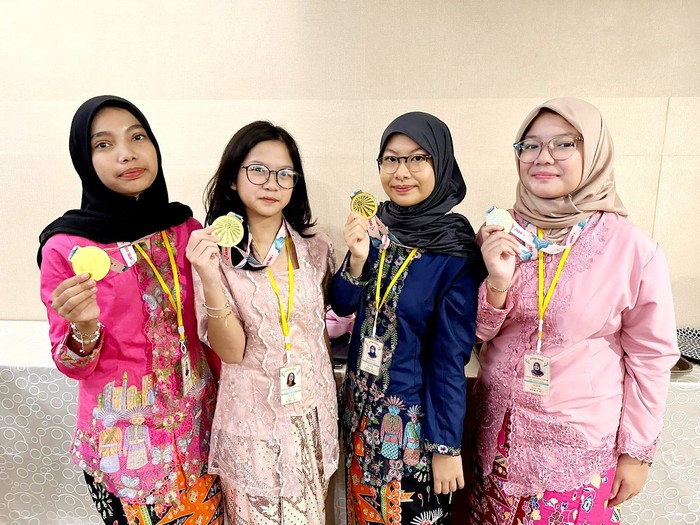 Tim SMP Labschool Jakarta peraih medali emas di ajang ISTEC 2024