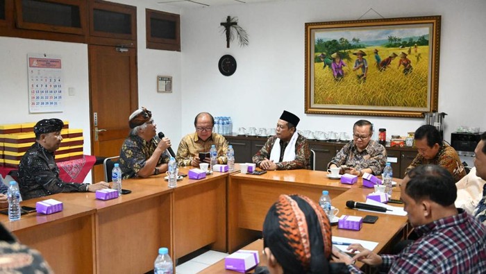 Tokoh lintas agama di Indonesia yang tergabung dalam Forum Peduli Indonesia Damai (FPID) siap mengawal pemerintahan baru hasil Pemilu 2024.