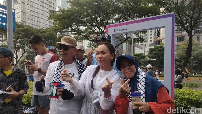 Ajak Warga Dukung Palestina, Zita Anjani Bagi-bagi Kopi Lokal di CFD