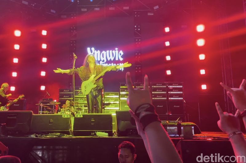 Penampilan Yngwie Johann Malmsteen di Hammer Stage, gelaran Hammersonic di Jakarta Utara, Sabtu (4/5/2024).