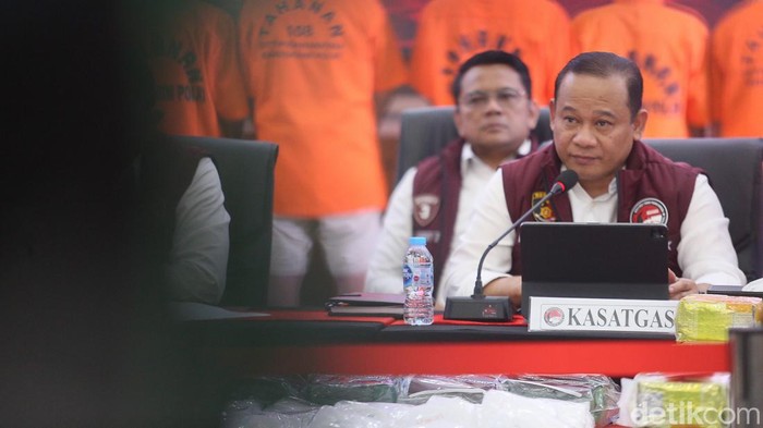 28.861 Tersangka Narkoba Dibekuk hingga 3,7 Ton Sabu Disita Polri 28.861 Tersangka Narkoba Dibekuk hingga 3,7 Ton Sabu Disita Polri