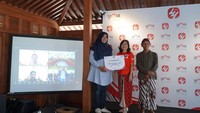 YDBA tepat memasuki usia ke-44 tahun pada 2 Mei 2024. Sebagai ungkapan rasa syukur, YDBA menggelar perayaan HUT dengan mengangkat tema Semangat Kolaborasi Demi Masa Depan UMKM Indonesia, yang sejalan dengan semangat Astra melalui YDBA untuk terusmengajak stakeholders maupun UMKM agar berkolaborasi menghasilkan karya yang dapat mendukung UMKM dan meningkatkan ekonomi Indonesia.  
