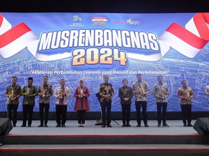 Bappenas Serahkan Penghargaan Pembangunan Daerah untuk Pemda
