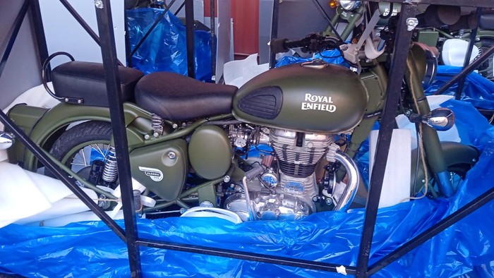 Bea Cukai lelang 30 unit Royal Enfield