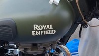 Untuk Lot A01-A15 jenisnya merupakan Royal Enfield Army Battle Green dengan nilai limit Rp 49.492.147. Jaminan yang harus disetorkan Rp 24 juta. Foto: Lelang.go.id