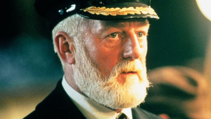 Bernard Hill meninggal dunia.
