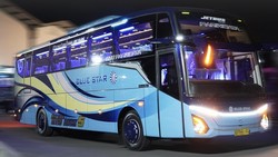 Blue Star Rilis Bus Baru: Bodi Jetbus 5 MHD, Sasis Mercedes-Benz