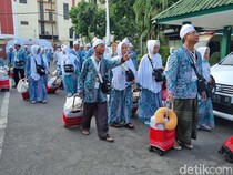 Calon Jemaah Haji Jatim Termuda 14 Tahun, Tertua 105 Tahun