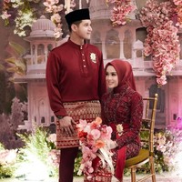 Aktor sekaligus presenter Chand Kelvin diam-diam sudah resmi melamar kekasihnya, Dea Sahirah. Pertunangan keduanya berlangsung pada Minggu (5/5/24) di kawasan Menteng, Jakarta. Foto-foto pertunangannya itu kini telah diunggah Chand Kelvin ke akun Instagram pribadinya. Foto: Instagram/@chand_kelvin