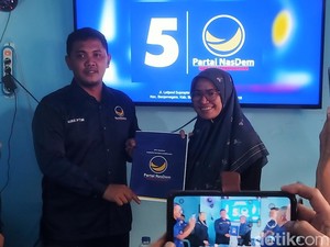 Maju Pilkada Banjarnegara, Anak Eks Bupati Budhi Sarwono Daftar ke 3 Parpol