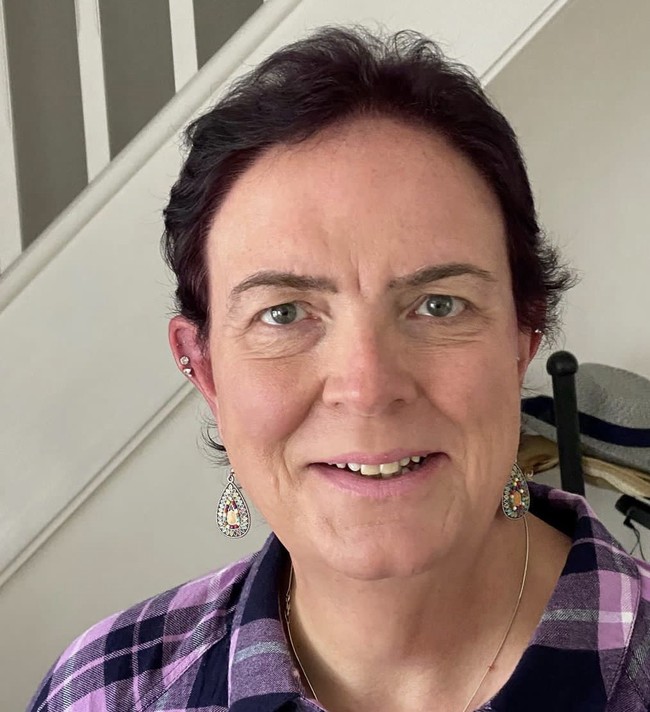 Ini transgender wanita bernama Joanne Lockwood yang selama 40 tahun bingung akan gendernya. Di usia 46, Joanne dengan berani meski menjadi kontroversi memutuskan menjadi transgender wanita. Foto: Dok. Instagram @jo_lockwood1965