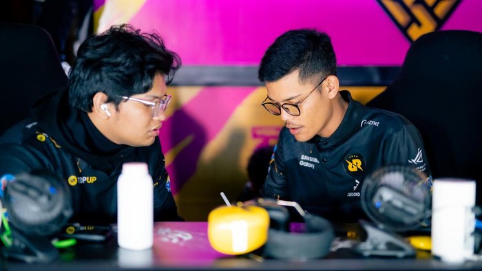 Pekan kelima gelaran FFWS SEA 2024 Spring telah berakhir. Perwakilan Indonesia masih kesulitan mengejar tim-tim asal Thailand, yang mengisi peringkat lima teratas.