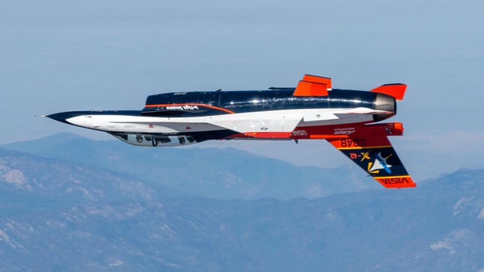 Jet F-16 dengan AI
